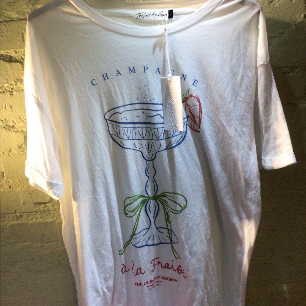 The Laundry Room Champagne tee